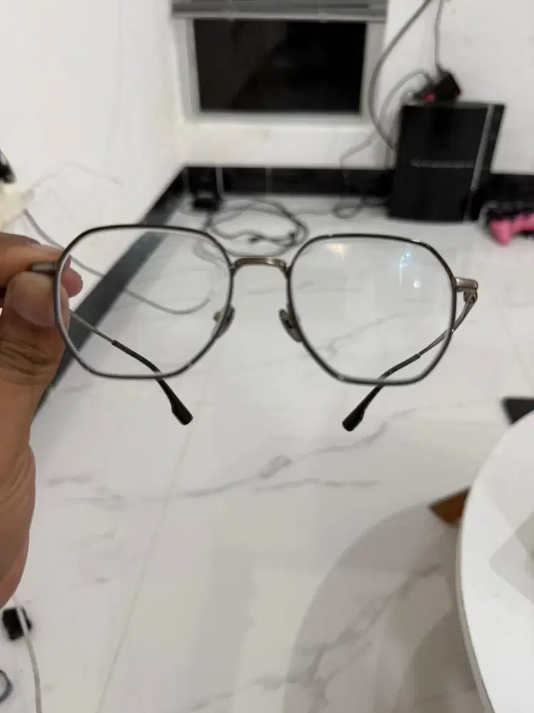 KACA MATA MINUS DR. SPEECH