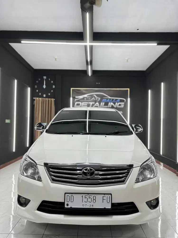 Innova G matic solar(diesel) 2012