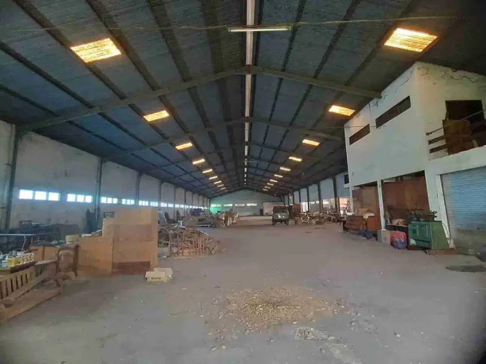 Gudang Kartasura lokasinya strategis lima menit dari tol Banyudono