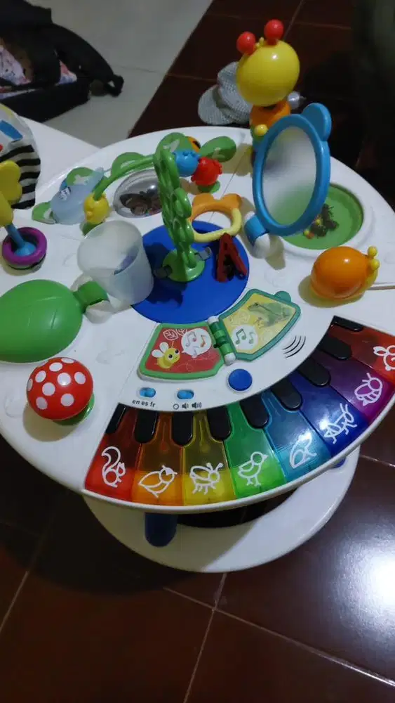 Around We Grow Baby Einstein Meja Aktifitas Bayi