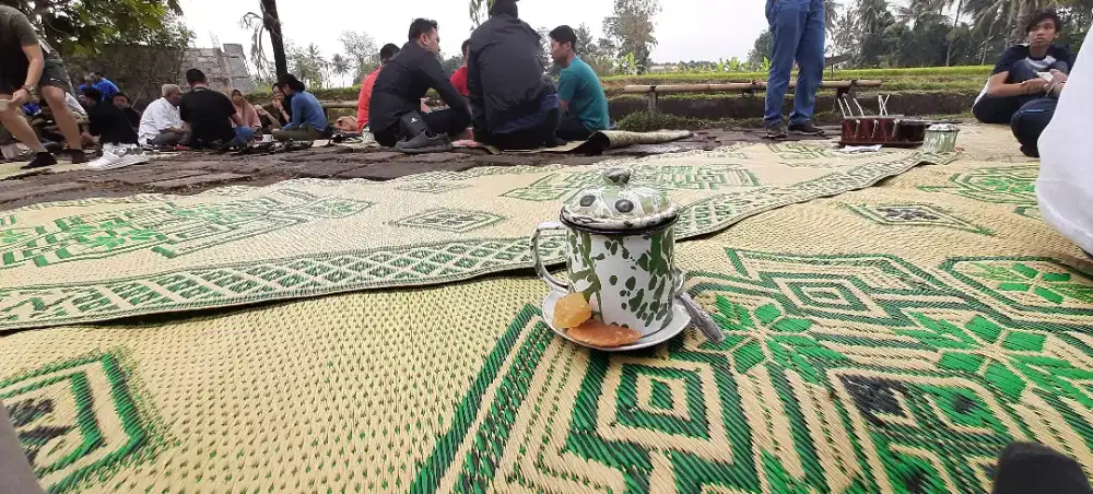 Dibutuhkan ART dan Momong Anak