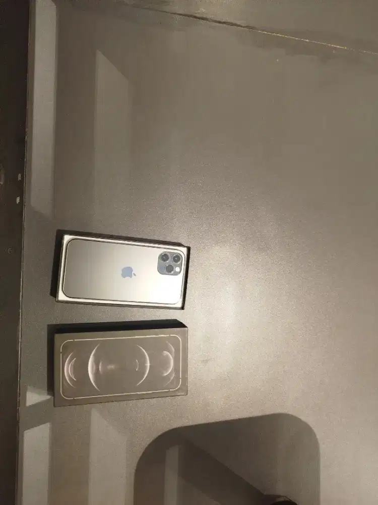 Iphone 12 pro 128gb masih dalam baru