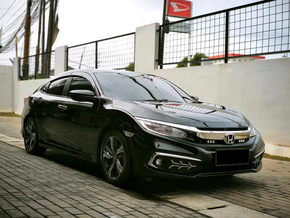 Civic Turbo Sedan 2019 KM 33RB
