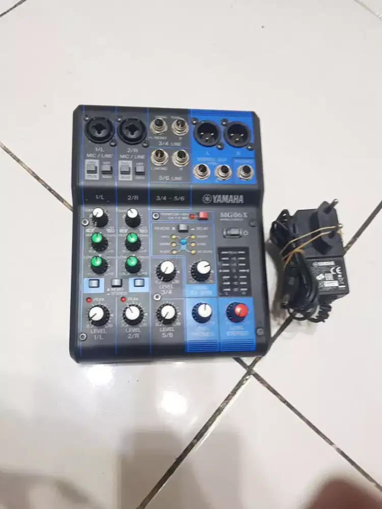Mixer Yamaha MG06X original