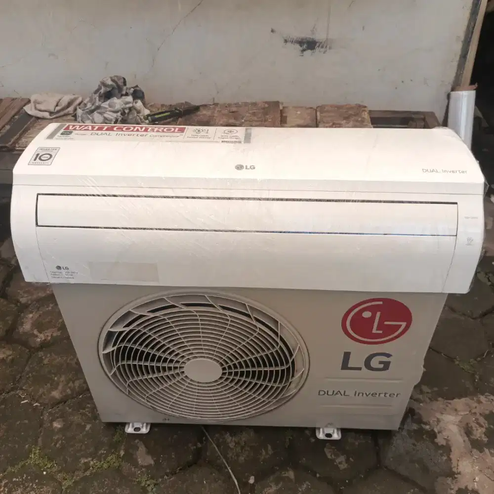 AC LG dual inverter 1/2 PK