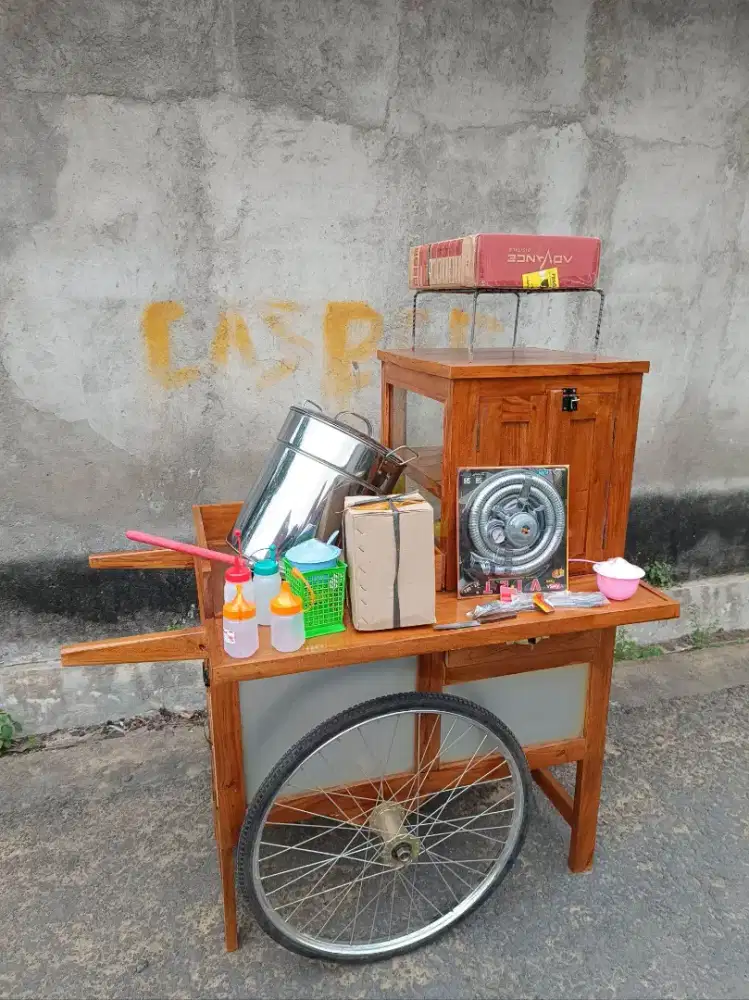 Dibutuhkan pedagang pentol bakso gerobak keliling