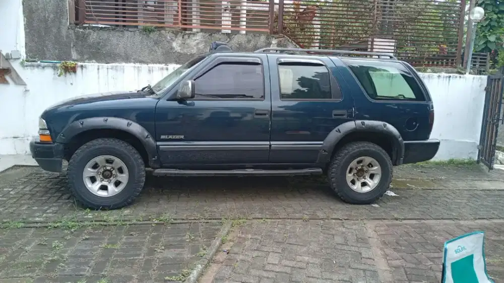 Opel blazer montera (SOHC)
THN 2000/2000