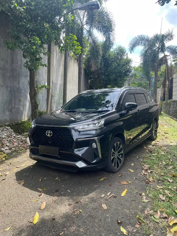 Toyota Veloz Q 2023 AT Low KM