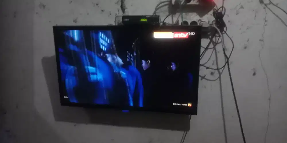 Tv polytron 32 inc, STB luby, antena digital