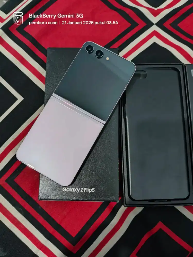 Samsung galaxy Z flip 5 mulus
