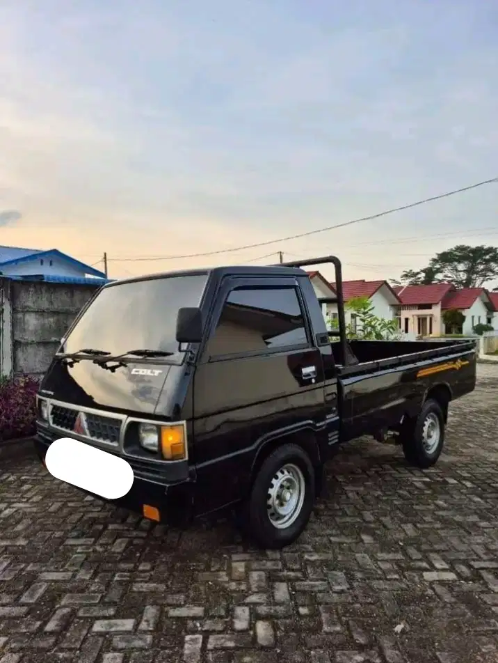 Mitsubishi Colt L300 2013 Diesel