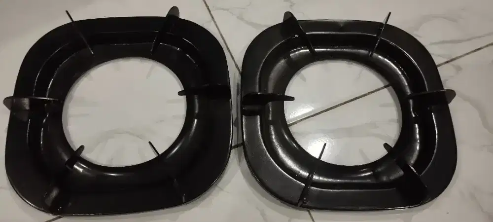 Tatakan kompor Rinai 6 kaki