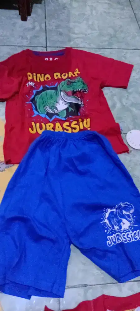 Cuci gudang 3 pasang baju anak murah Rp.110.000. Usia 5-7 tahun