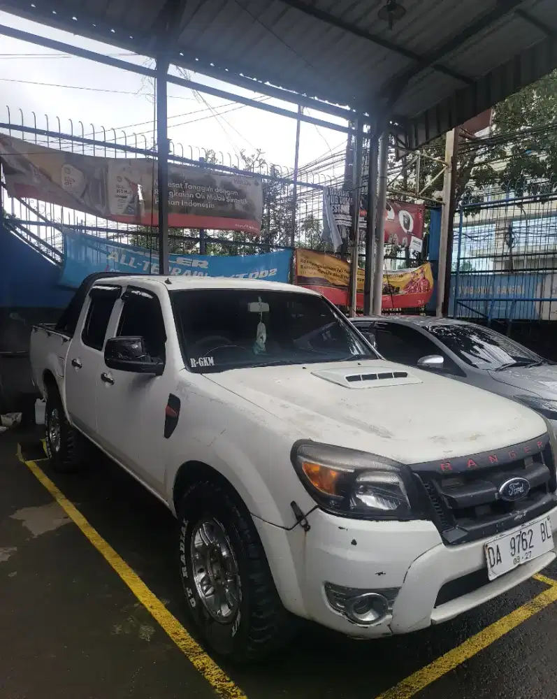 Ford ranger 2010 type base 4x4