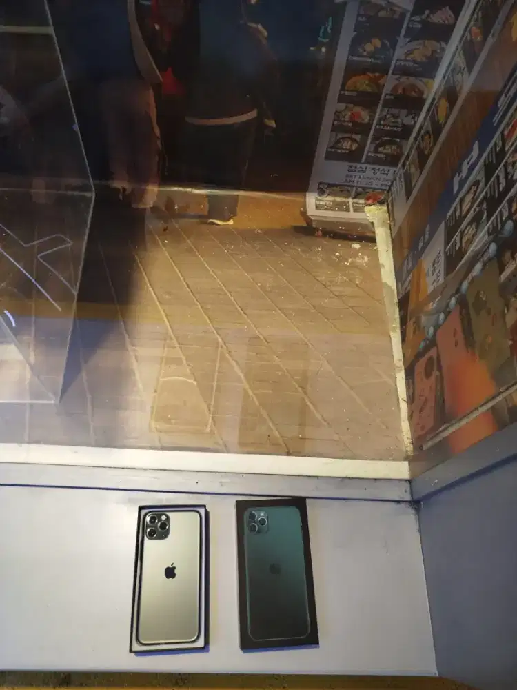 Iphone 11 pro 256gb baru lah pasti