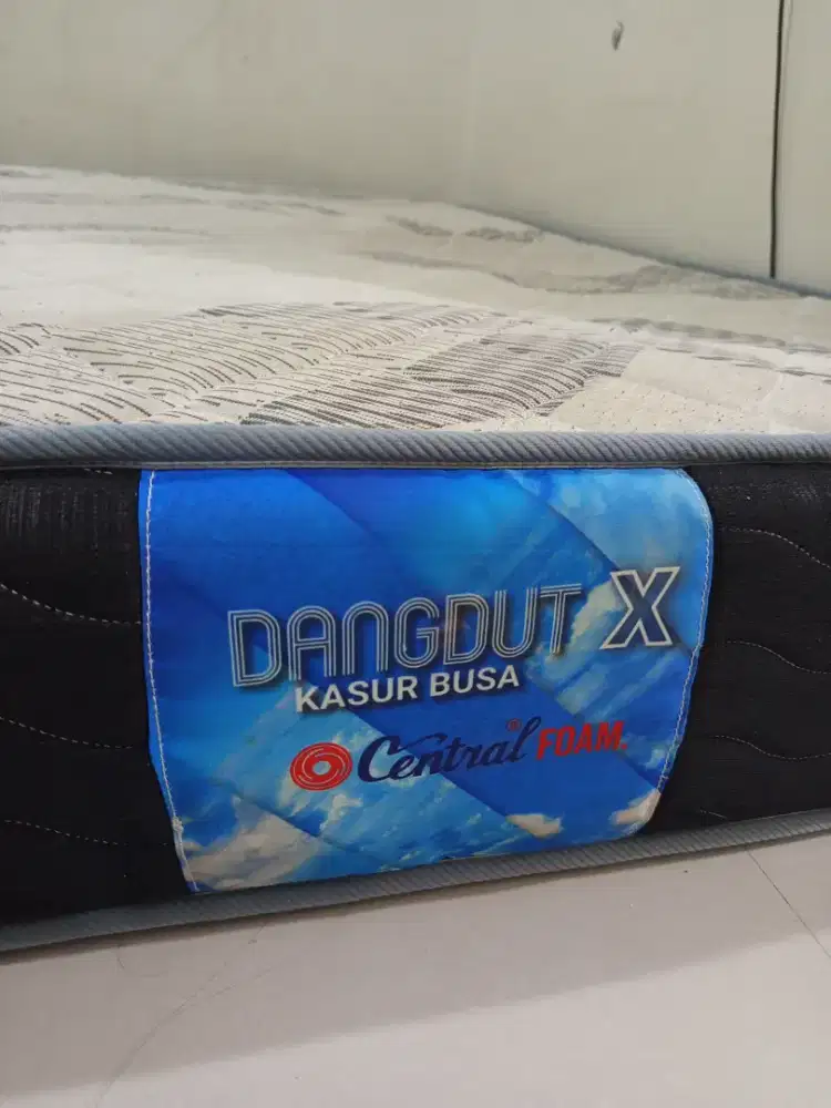 Jual bekas kasur central foam.