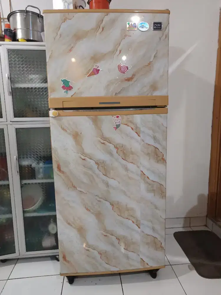 Kulkas hitachi jumbo kurang dingin murah