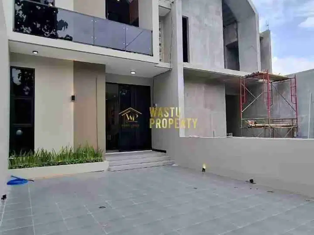 RUMAH CANTIK FULL FURNISHED DEKAT TENGKLENG GAJAH