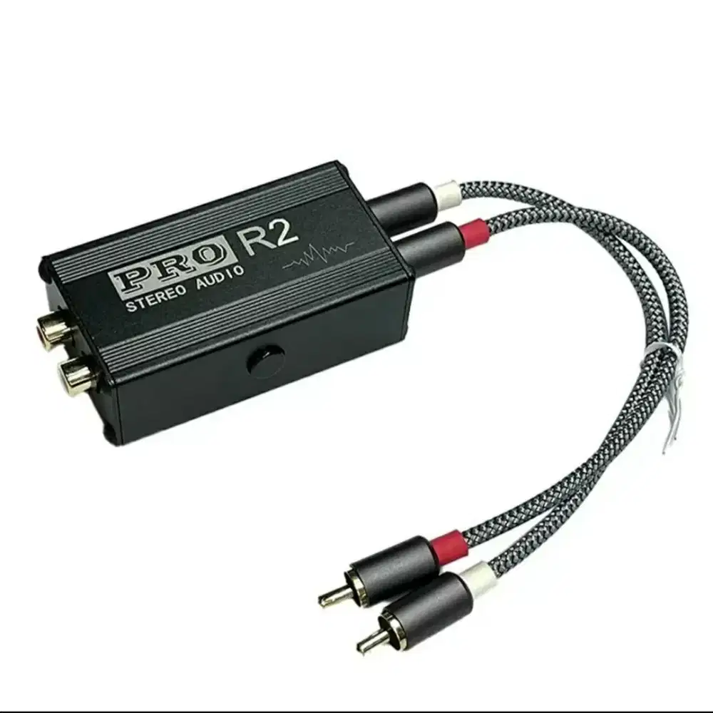 AVPRO PRO R2 Ground Loop Audio Isolator for Noise Reduction RCA