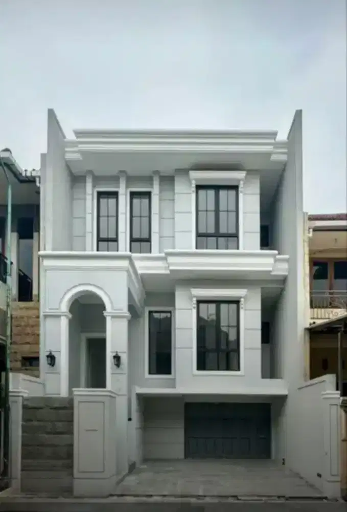 GRAHA FAMILY‼️Jual Rumah Baru , Surabaya Barat