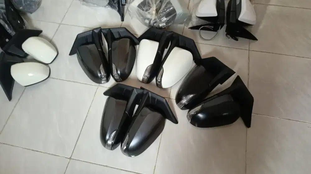 Spion Toyota Sigra dan calya original