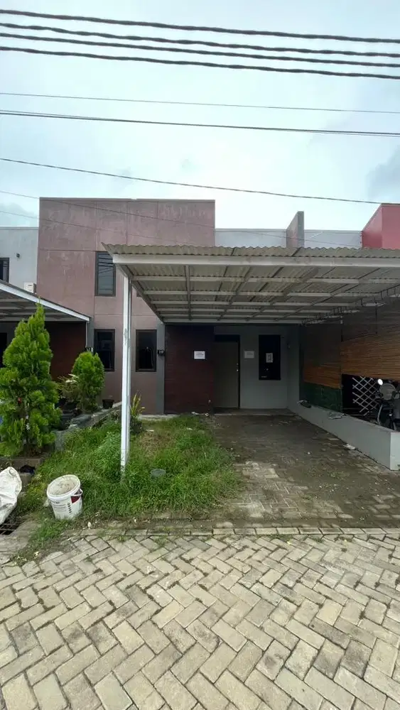 DIJUAL CEPAT / TAKE OVER RUMAH TAMAN SEPATAN GRANDE