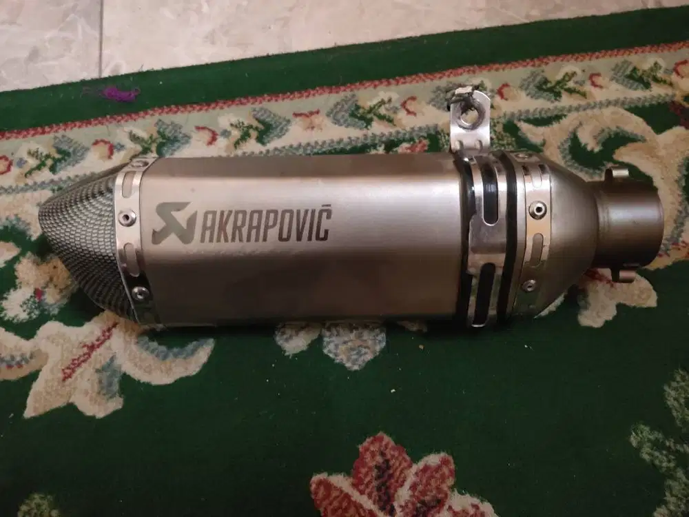 Knalpot Akrapovic import fullsystem Adv150