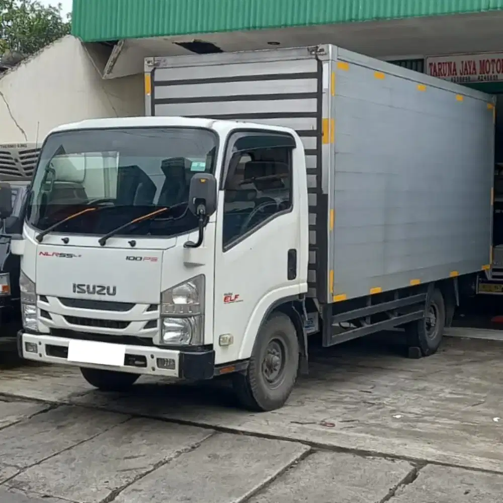 Dijual Isuzu NLR 4 Roda Box Long Chasis 2018