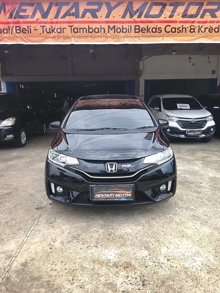 Honda Jazz GK5 RS CVT Automatic 2017 Hitam Metalik Bagus Terawat Keren