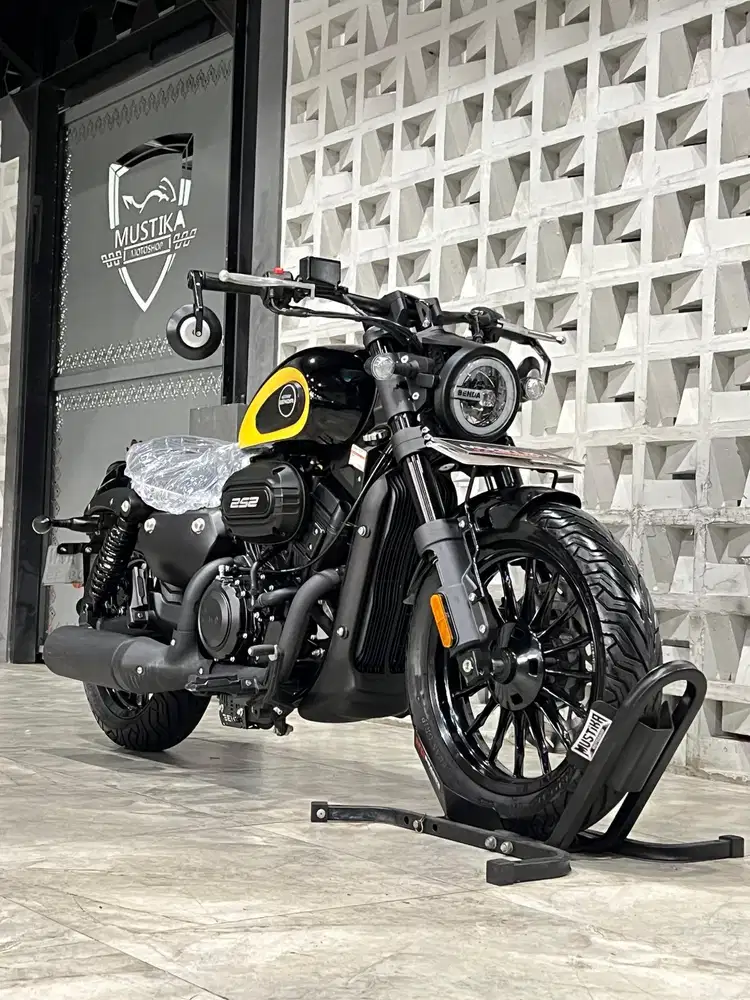 Cruiser Bike Vira! Benelli Keeway Benda V252 2024