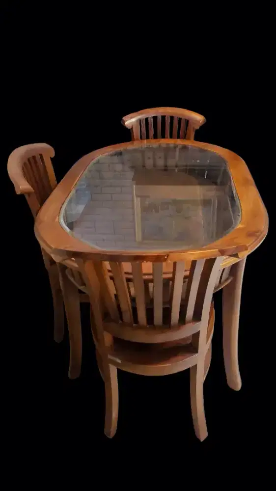 Meja Makan Kayu Jati Klasik Jepara