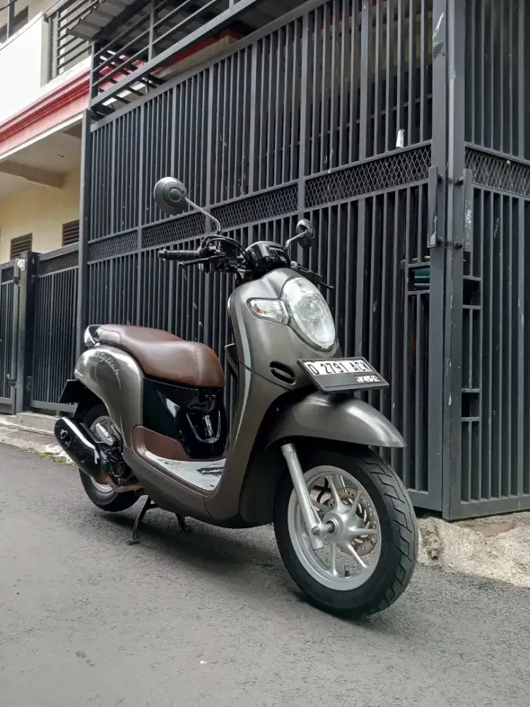 Honda Scoopy mulus orsinil kinclong terawat