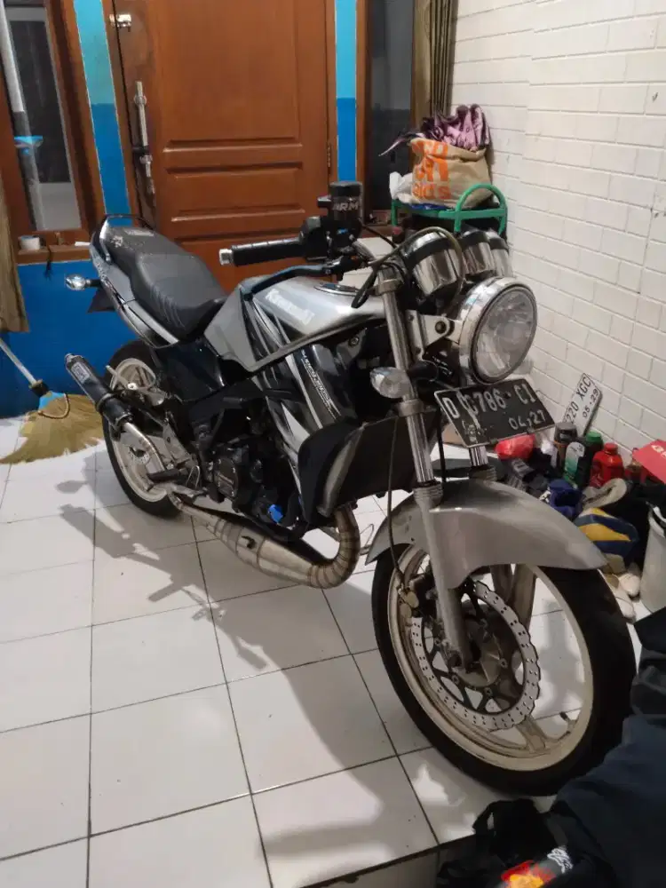 Ninja kiss silver 2002