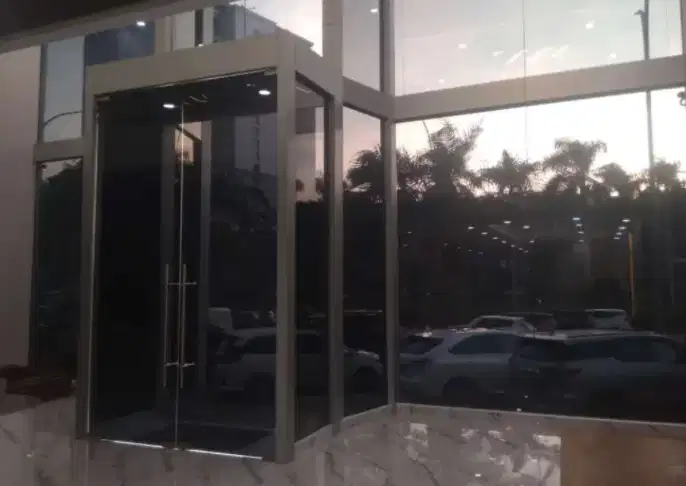 kaca film home service & stiker rumah sticker kantor sandblast gedung