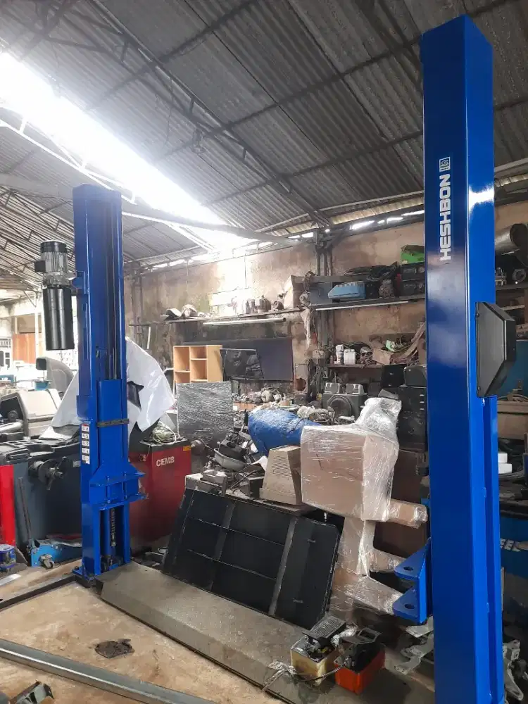 Two Post Lift/Lift Mobil