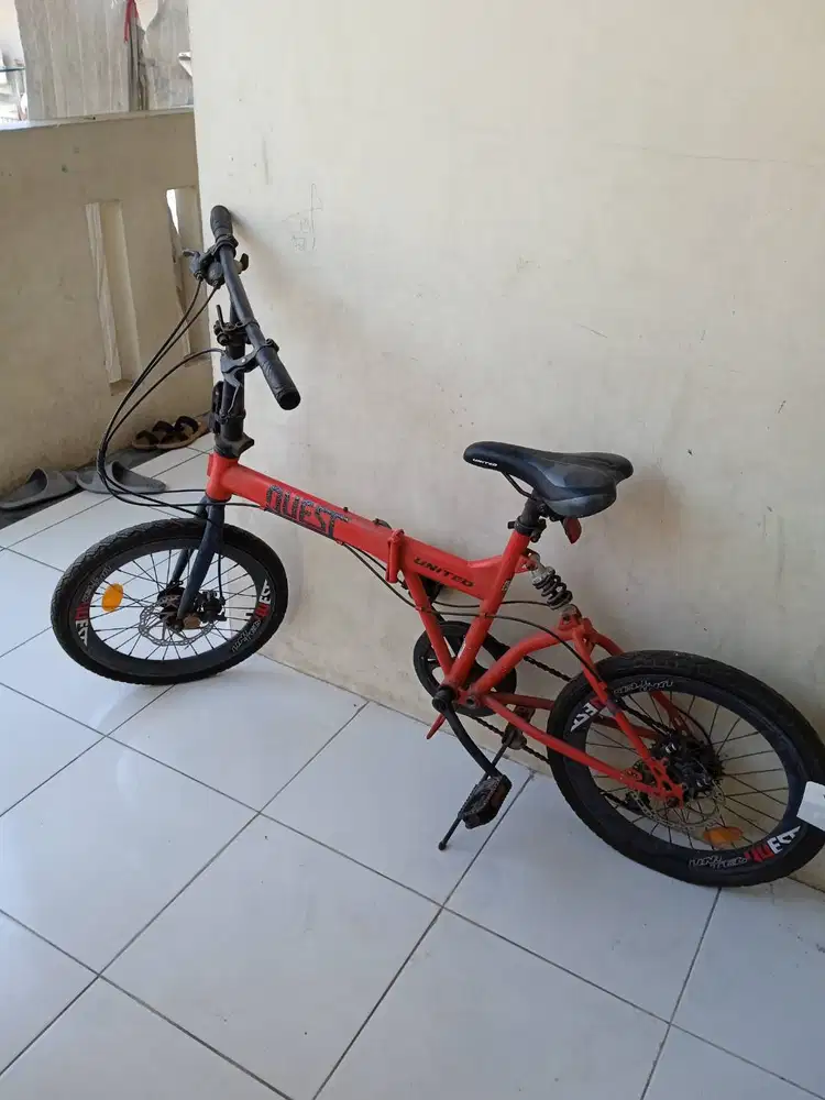 Sepeda Lipat Bekas baru sekali pake