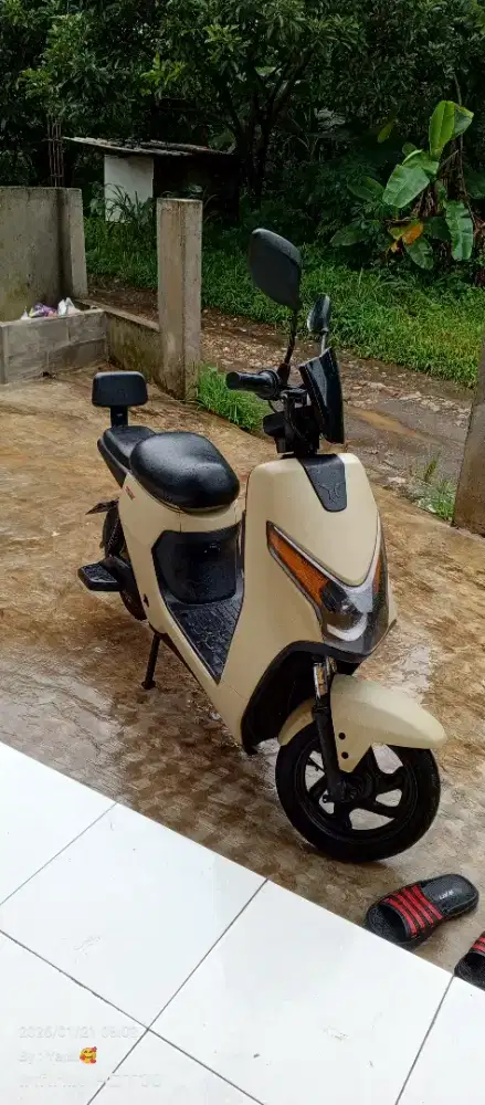 Sepeda listrik uwinfly D60