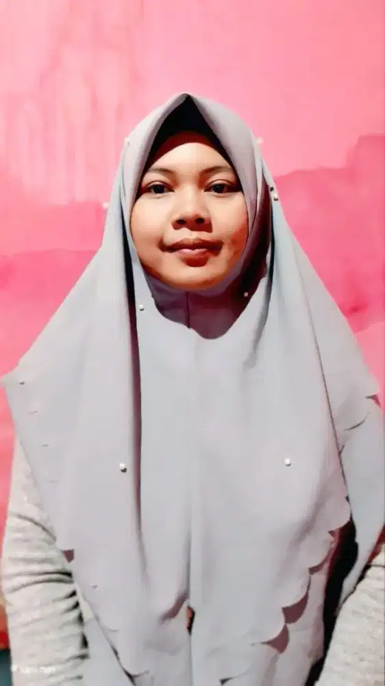 Stok art dan baby sitter dan lansia