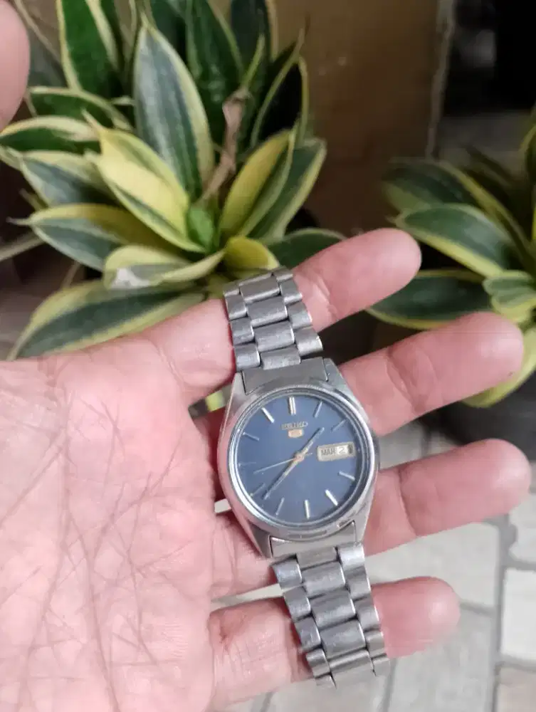 Seiko automatic second