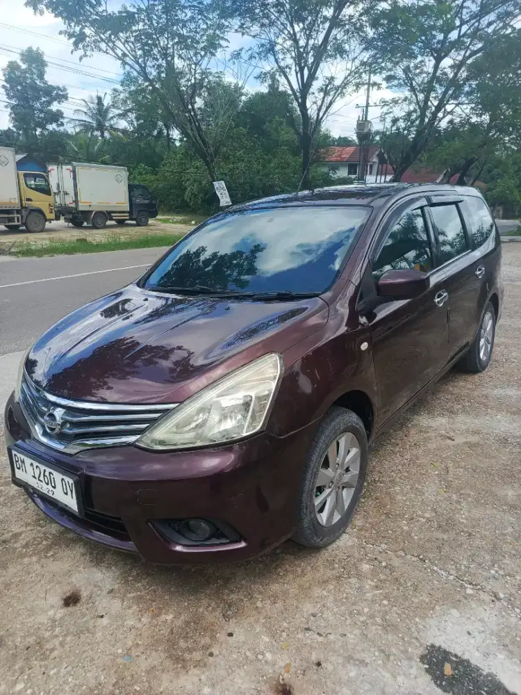 Dijual Cepat Grand Livina Mulus