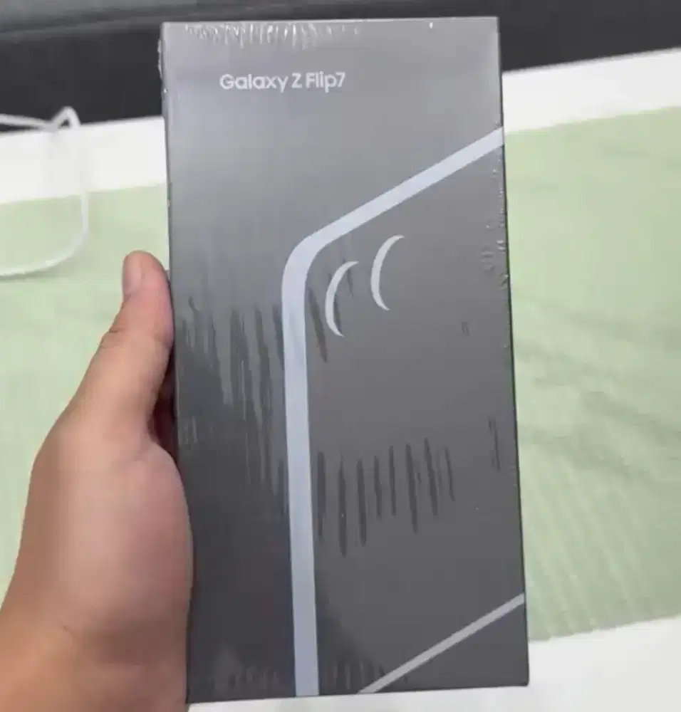 Samsung Galaxy Z Flip 7 12GB+256GB Shadow Blue BNIB Resmi SEIN