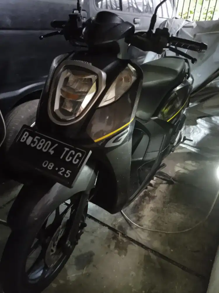 Honda Genio CBS Mesin bagus Body mulus Original cat Kilometer rendah.