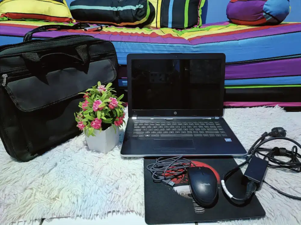 Laptop HP bs0xx 1 Bonus Tas, Mouse, dan Mouse Pad