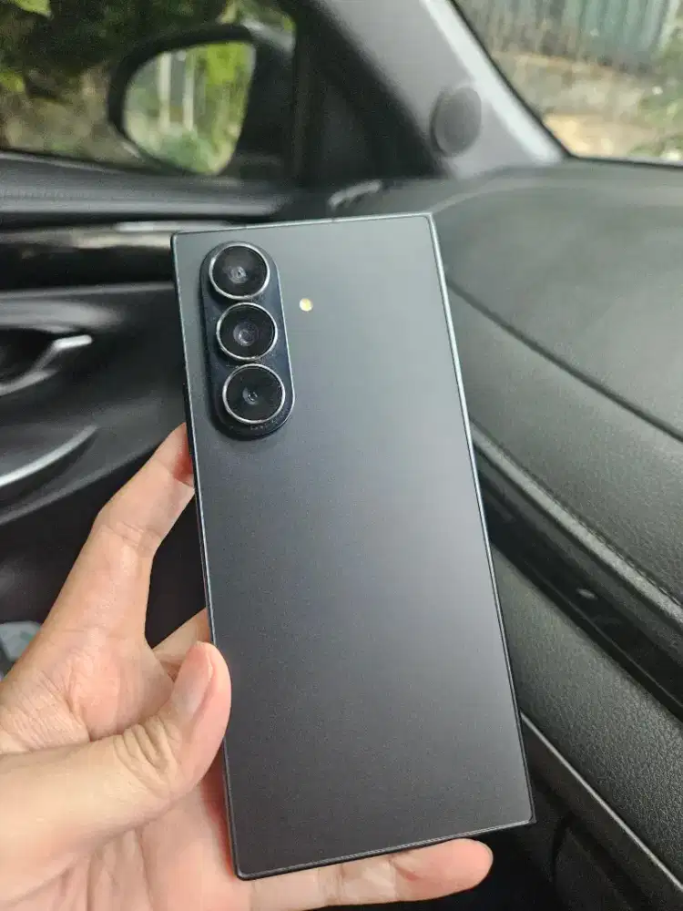 Samsung z fold 7 12/512gb SEIN lengkap mulus no minus