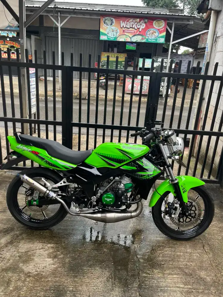 Kawasaki Ninja R 2011 hijau convert SS plat B Cikarang.