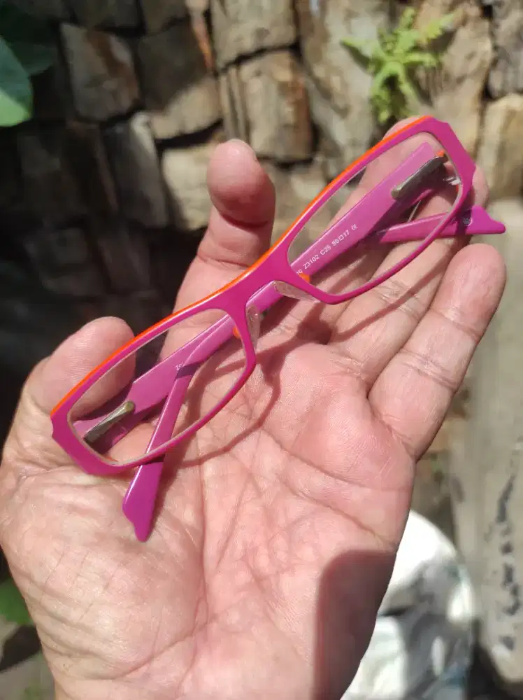 Kacamata baca anak merk zoss Belgium eropa mulus logam