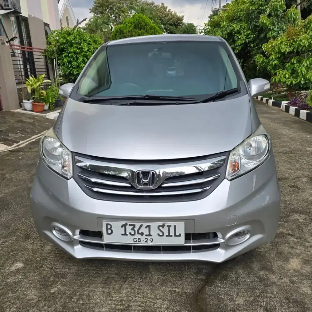 Honda Freed PSD th 2014