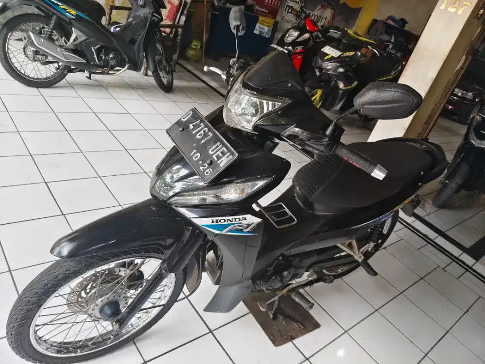 Honda Revo Fit 2021 ( Mulus, Pajak sd Okt 26 )