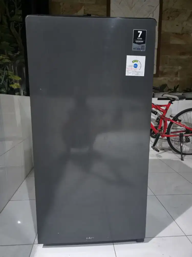 Kulkas Aqua 1 pintu