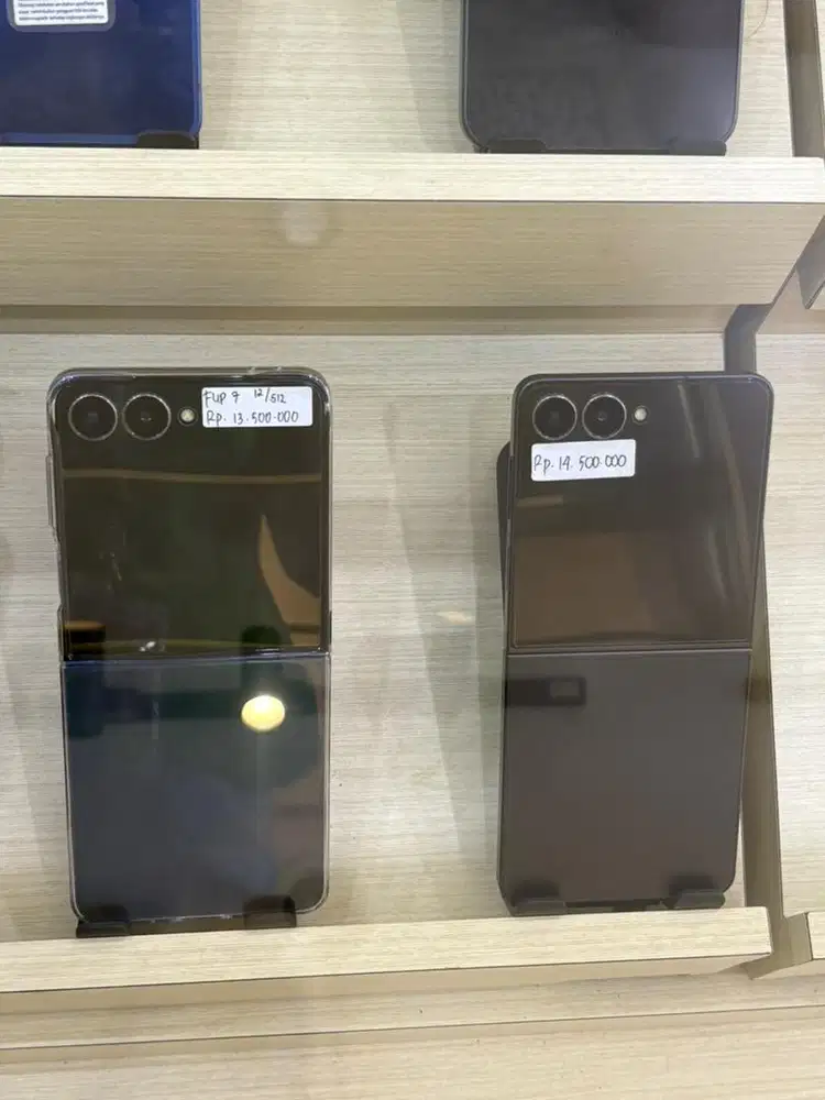 Kredit samsung flip 7 bunga 0% free 2x cicilan